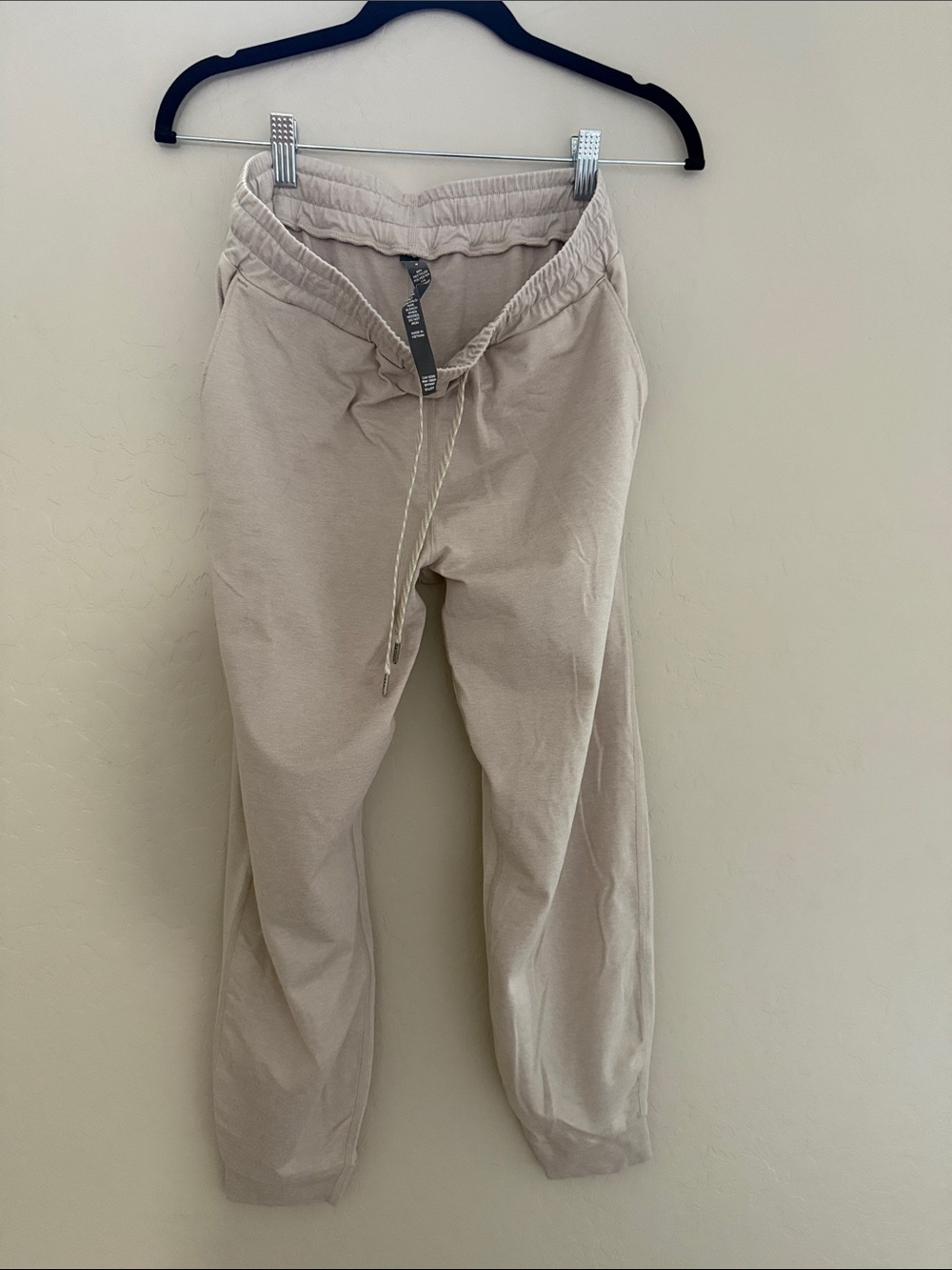 Women’s VuoriBeige Drawstring Jogger Pants